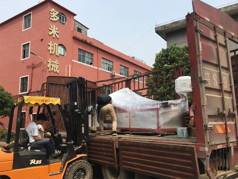 家具方管熱熔機(jī)床,專車發(fā)往山海